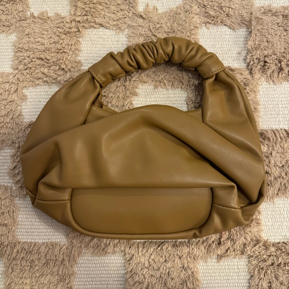 💲🔻 The Drop • Amazon Addison Handbag - Picture 4 of 5